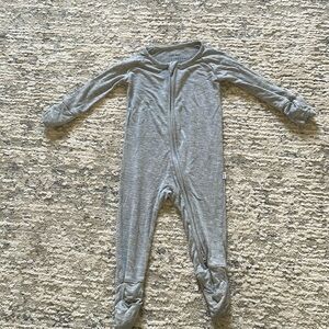 LS Grey Zippy